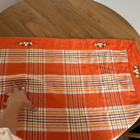 Romanian tablecloth w. napkins/placemat, mitten and hot plate support. - Picture 12 of 12